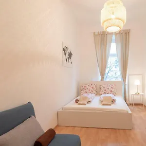 living-apartments-schnirchgasse.vienna-besthotels.com/